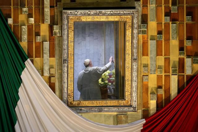 Pope Francis sits in a room behind the altar to pray before the image of Our Lady of Guadalupe while celebrating mass at the Basilica of Guadalupe in Mexico City, 13 February 2016. ANSA/ALESSANDRO DI MEO